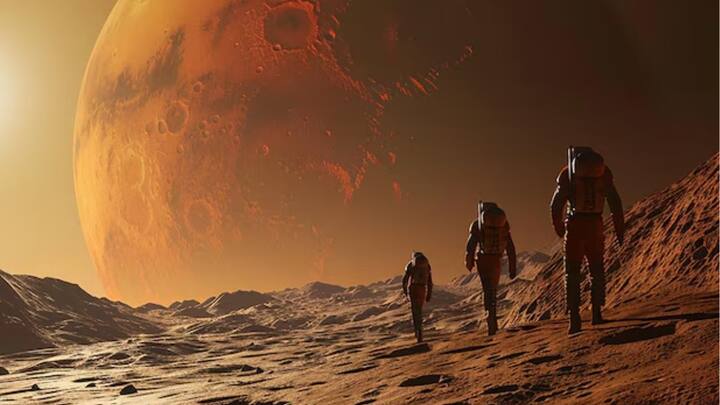 इस तथ्य की पुष्टि NASA की रिपोर्ट भी करती है, जिसमें कहा गया है कि मंगल ग्रह पर लगातार भूकंप आते रहते हैं. बता दें इसका पता लगाने के लिए नासा ने मंगल ग्रह पर एक सीस्मिक वेव्स लैंडर भेजा था. उससे मिले डाटा में इस बात की पुष्टि हुई.