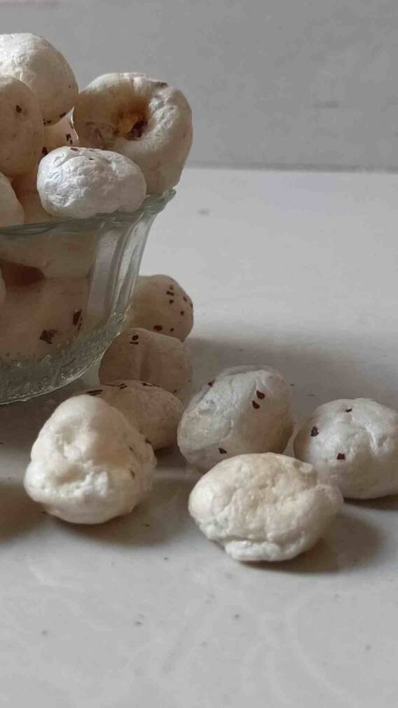 कैसे होती है मखाने की खेती, नहीं जानते होंगे आप