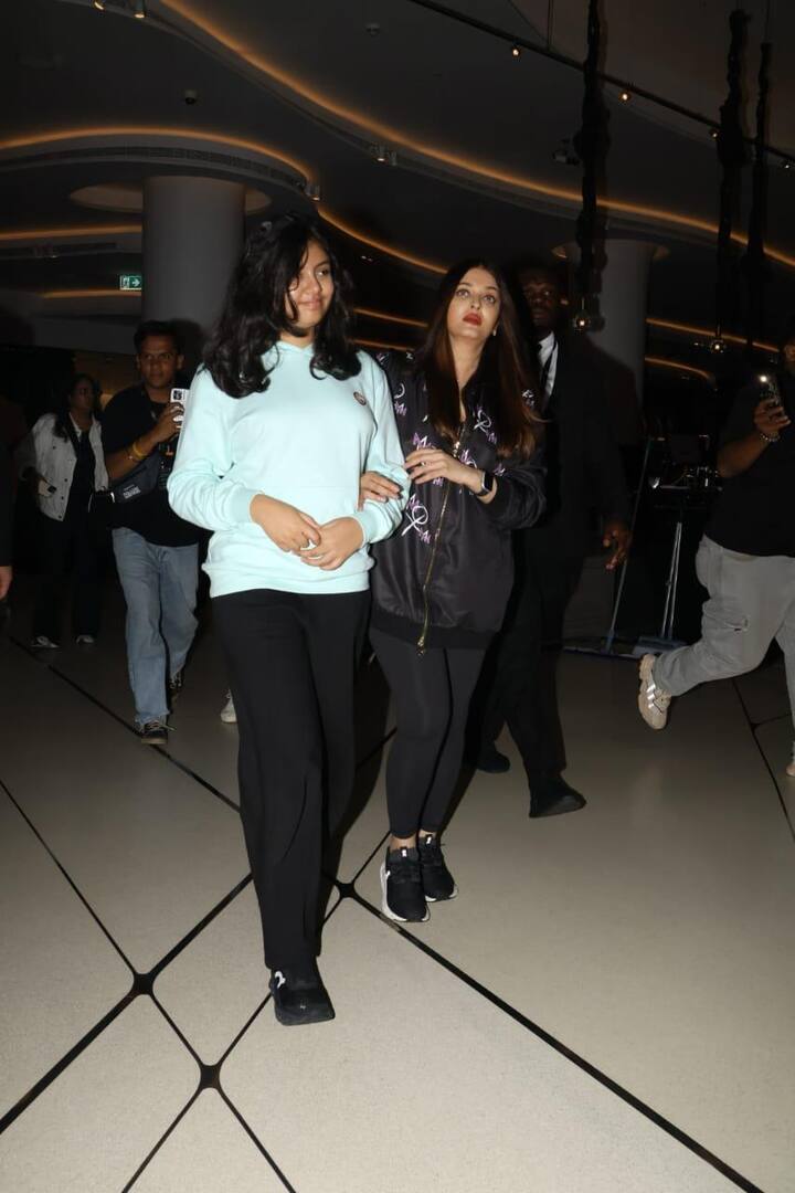 बता दें कि अभी दो दिन पहले ही ऐश्वर्या राय अपनी आराध्या के साथ पेरिस फैशन वीक में शामिल हुई थी. इसकी वजह से भी वो काफी ट्रोल हुई थी.