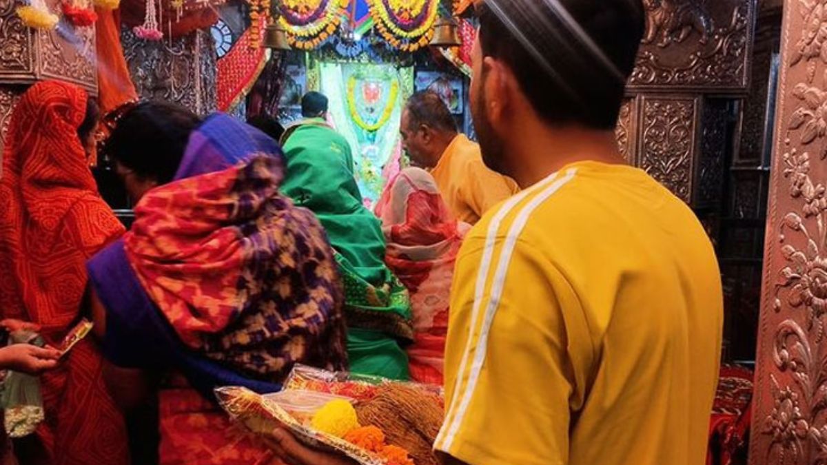 Navratri 2024 Travel: 'जिथे देवीच्या चमत्कारासमोर औरंगजेबालाही घाम फुटला!' दुर्गा देवीचे एक अनोखे मंदिर, रंजक आख्यायिका वाचून व्हाल थक्क