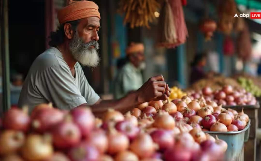 Big increase in prices of vegetables including onions tomatoes शेतकऱ्यांना दिलासा, ग्राहकांना फटका! कांदा टोमॅटोसह भाजीपाल्यांच्या दरात वाढ, कोणत्या भाजीला किती दर? 