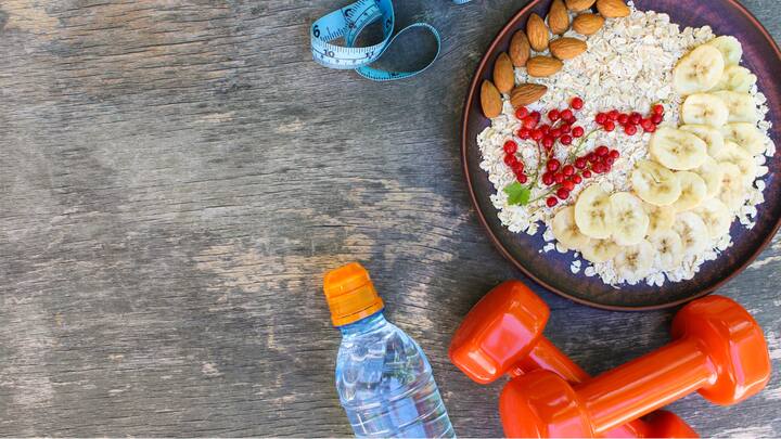Fuel Your Body And Hydrate: Ensure that you are eating adequately, especially now that you are adding activity and exercise into your routine. A balanced diet with carbohydrates for your main source of energy and protein to repair your muscles from exercise will help you refuel your body while rebuilding your workout routine. Dehydration can also lead to cramps, dizziness and other problems; hence it is equally important to hydrate yourself while exercising. (Image source: Canva)