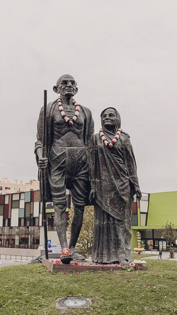 गांधी जी पर हुए चार हमलों में हर बार मौजूद था यह शख्स