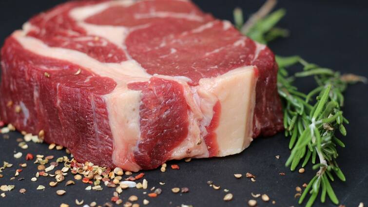 6 Pro Tips To Store Raw Meat In The Freezer Correctly ஃபிரிட்ஜில் சமைக்காத இறைச்சி வகைகளை சேமித்து வைப்பதெப்படி? பிரெஷ்ஷாக இருக்க சில டிப்ஸ்!