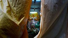 Durga Puja Weather: বৃষ্টিতে ভাসছে বাংলা, প্রাণের উৎসবেও বড় দুর্যোগের পূর্বাভাস