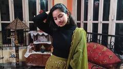 'দেব কি দলকে জানিয়ে 'প্রধান' তৈরি করেছিলেন?' ছবি-বিতর্কে প্রশ্ন তুললেন রাজন্যা