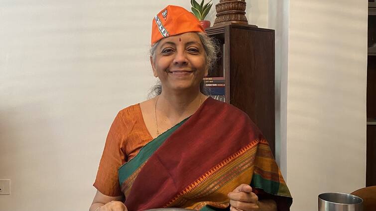 GST Council headed by fm Nirmala Sitharaman defers insurance decision GST Rate: எதிர்பார்த்தவர்களுக்கு ஆப்படித்த நிதியமைச்சர் - இன்சூரன்ஸ் மீதான ஜிஎஸ்டி ரத்துக்கு ”நோ” - காரணம் என்ன?