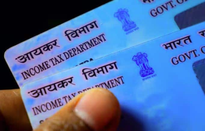 ਅਕਸਰ ਲੋਕਾਂ ਦੇ ਦਿਮਾਗ ਵਿੱਚ ਇੱਕ ਸਵਾਲ ਆਉਂਦਾ ਹੈ ਕਿ ਪੈਨ ਕਾਰਡ ਵਿੱਚ ਨਾਮ ਅਪਡੇਟ ਕਰਨ ਤੋਂ ਬਾਅਦ ਪੈਨ ਕਾਰਡ ਡਿਲੀਵਰ ਹੋਣ ਵਿੱਚ ਕਿੰਨਾ ਸਮਾਂ ਲੱਗਦਾ ਹੈ।