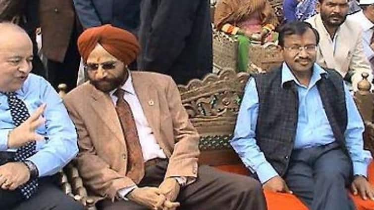 पूर्व IAS मोहिंदर सिंह को ED ने फिर भेजा नोटिस, 5 अक्टूबर को पूछताछ के लिए बुलाया ED sent another notice to former IAS Mohinder Singh for questioning ann पूर्व IAS मोहिंदर सिंह को ED ने फिर भेजा नोटिस, 5 अक्टूबर को पूछताछ के लिए बुलाया