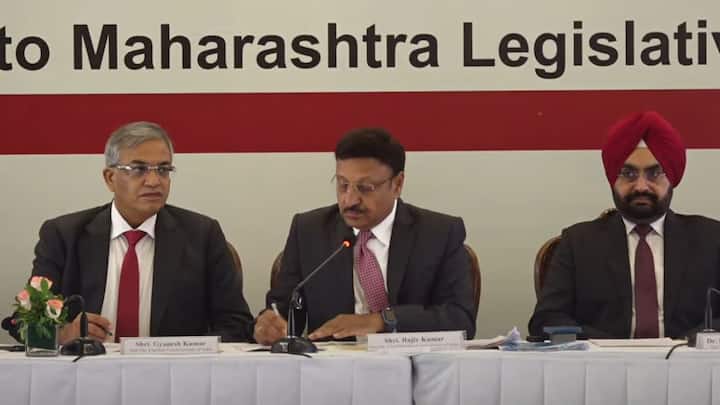 राज्यांत एकूण पोलिंग स्टेशनची संख्या 1 लाख 186 इतकी आहे.