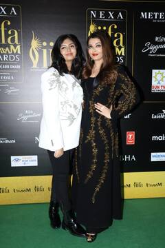 IIFA Utsavam 2024:ऑल ब्लैक लुक में छाईं ऐश्वर्या राय, तो व्हाइट ब्लेजर दिखीं आराध्या, IIFA में एक्ट्रेस ने बेटी के साथ ली ग्रैंड एंट्री