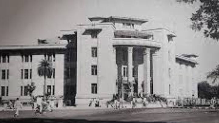 সেই সময় বড় অঙ্কের মোট ব্যবহার করতেন না সাধারণ মানুষ। বড় বড় ব্যবসায়ীদের হাতেই শুধুমাত্র ১০০০০, ৫০০০ টাকার মোট দেখা যেত।