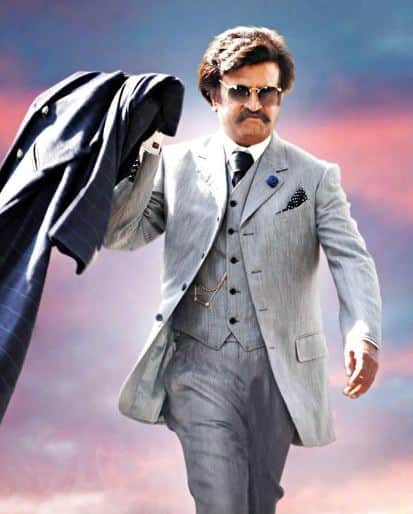 सुपरस्टार रजनीकांत साउथ इंडियन सिनेमा के हाइएस्ट पेड एक्टर हैं. उनकी फीस 100 करोड़ के आस-पास तो है ही लेकिन प्रॉफिट प्रोजेक्ट पर डिपेंड करता है. रिपोर्ट्स के मुताबिक, रजनीकांत किसी भी फिल्म में काम करते हैं तो 15 से 25 प्रतिशत प्रॉफिट उनका होता है.