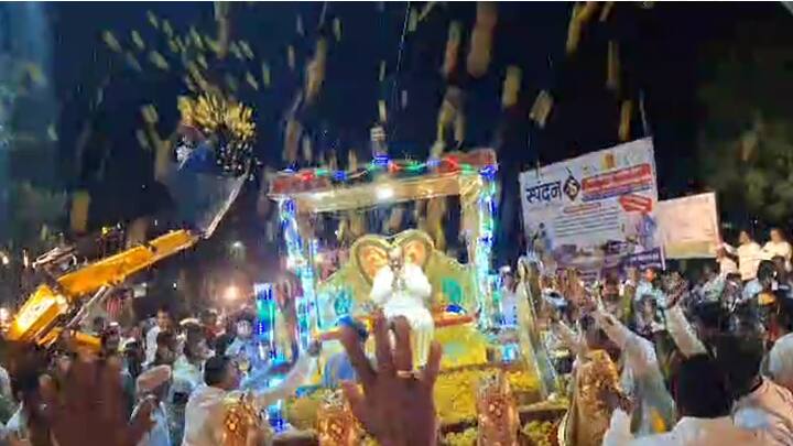 विधानसभेच्या तोंडावर आपापल्या विधानसभा मतदारसंघात रॅल्या, मिरवणूका कायम होत असतात.