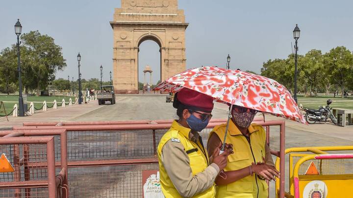 राष्ट्रीय राजधानी में शुक्रवार को अधिकतम तापमान 34.2 डिग्री सेल्सियस दर्ज किया गया, जो सामान्य से 0.1 डिग्री सेल्सियस कम था.