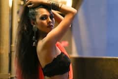 Audlt Star Riya Barde Arrested : అడల్ట్​ స్టార్​ అరెస్ట్​.. ఎవరీ రియా బార్డే - అసలేం జరిగింది!