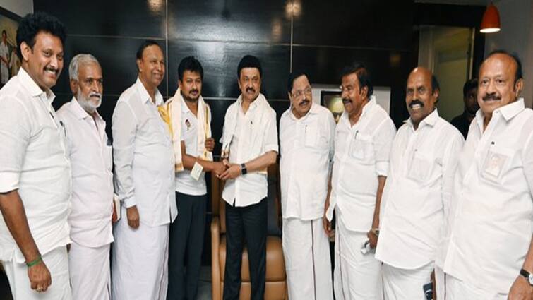 Minister Udhayanidhi Stalin Deputy Chief Minister CM swearing in Tomorrow Udhayanidhi Stalin: துணை முதலமைச்சர் ஆகிறார் உதயநிதி ஸ்டாலின்.. இன்று பிற்பகல் 3.30 மணிக்கு பதவியேற்பு