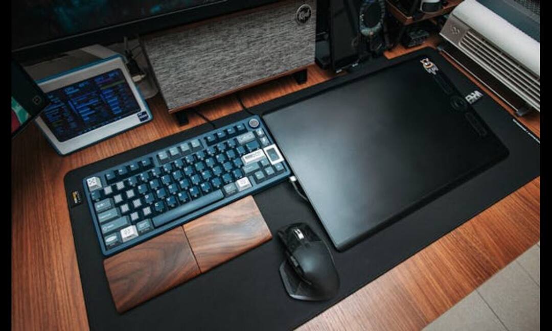 76 percent of an computer accessories like keyboards mouse handsets Computer Accessories: టాప్ బ్రాండ్ కంప్యూటర్ పరికరాలపై 76% డిస్కౌంట్.. సేల్ లో ఇంకా ఏమున్నాయంటే! 