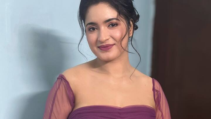 రతిక రోజ్​కి లక్​ కలిసి వచ్చి హౌజ్​లోకి రీఎంట్రీ ఇచ్చింది కానీ.. దానిని నిలబెట్టుకోలేకపోయింది. బిగ్​బాస్ కంటెంట్ కోసం ఇప్పుడు కొందరిని నెక్స్ట్ వారం హోజ్​లోకి పంపించనున్నారు. వారి లిస్ట్​లో సోనియా ఉంటే ఎలా ఉంటుందో వేచి చూడాల్సిందే.(Images Source : Star Maa)