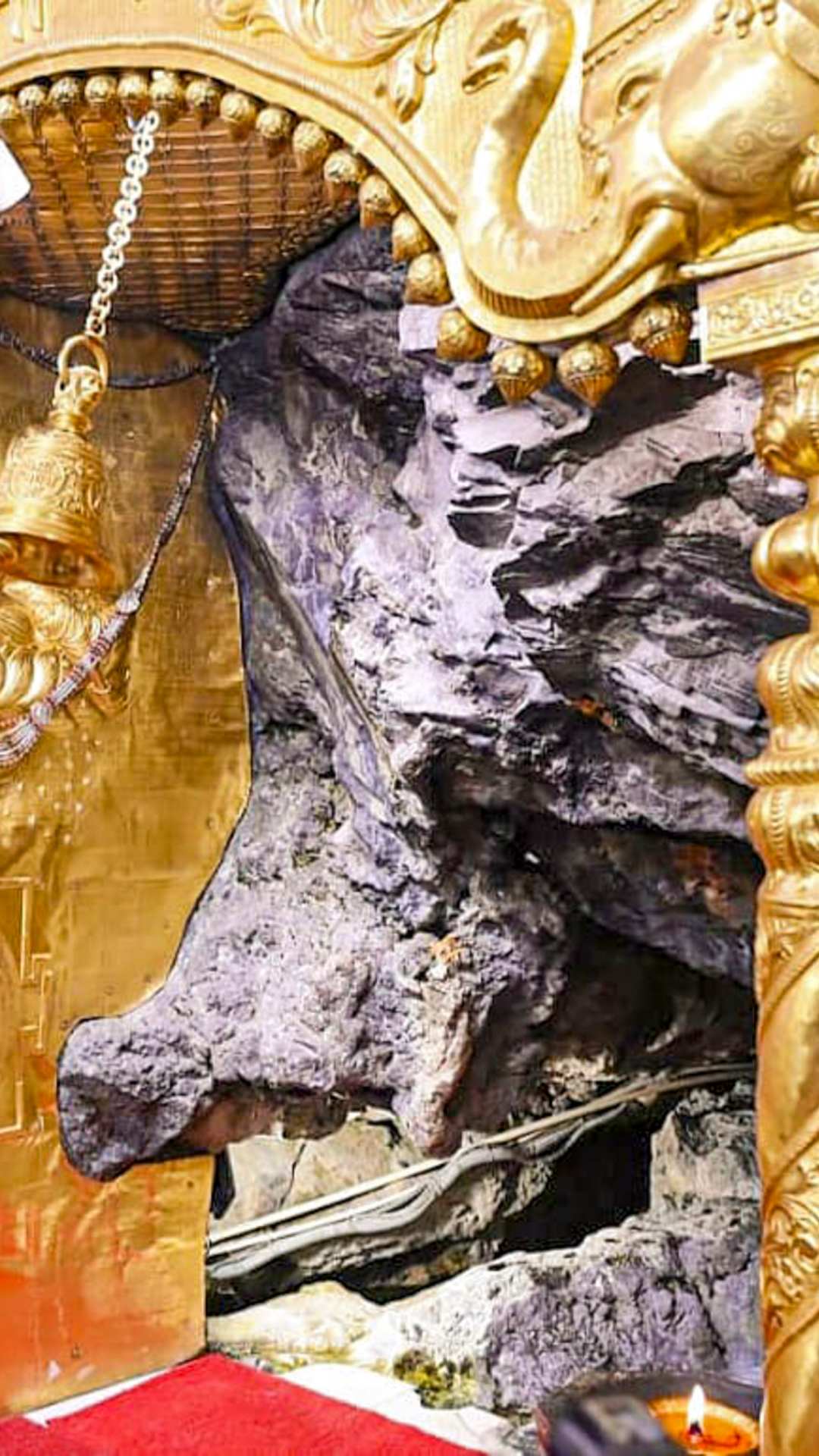 वेबसाइट पर नया खाता बनाएं और लॉग इन करें