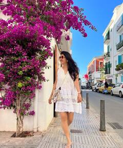 56 की उम्र में भी बेहद ग्लैमरस दिखती हैं 'मेरा लॉन्ग गवाचा' गर्ल दीप्ति भटनागर, एक-एक तस्वीर पर हार बैठेंगे दिल