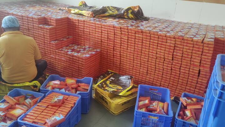 खाद्य सुरक्षा अधिकारी बी एस देवलिया ने हमारे द्वारा दिए गए लड्डुओं को अच्छी तरह पैक कर भोपाल लैब में जांच के लिए भेज दिया. इसकी जांच के लिए तीन से चार दिन का समय दिया गया है. सरकारी लैब में जांच को लेकर कई ऐसे बिंदु थे जिन पर सवाल भी उठ सकते थे, क्योंकि यह लैब सरकार के अधीन आती है और महाकालेश्वर मंदिर समिति भी सरकार के अधीन काम करता है.