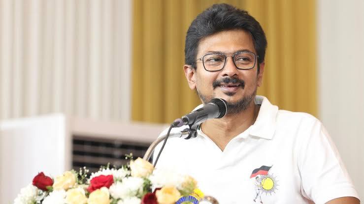 Udhayanithi Stalin Duputy Chief minister criticize விமர்சனங்கள் வரத்தான் செய்யும்; பணிகளால்தான் எதிர்கொள்ள முடியும் - உதயநிதி ஸ்டாலின்