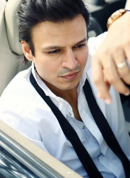 यहां जिस एक्टर की बात हो रही है उनका नाम है विवेक ओबेरॉय. विवेक किसी पहचान के मोहताज नहीं हैं. एक समय बॉलीवुड में उनका खूब बोलबाला था.