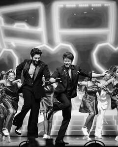 ‘आपके जैसा ना कोई है, ना होगा’, आईफा में शाहरुख खान के को-होस्ट बनकर इमोशनल हुए विक्की कौशल, शेयर की तस्वीरें