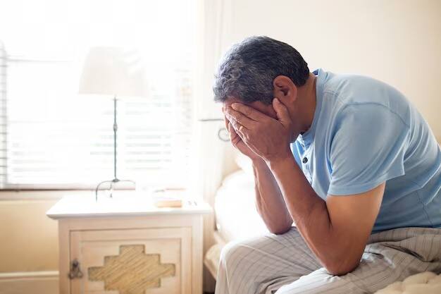 घरात कोणतेही फोटो कुठल्याही जागी लावले तर जीवनातील अडचणी कधीच संपत नाहीत. घराची वास्तू योग्य असेल, तरच घरात नेहमी सकारात्मक ऊर्जा राहते.