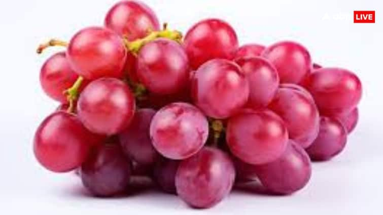 There is a hidden health treasure in red grapes, after knowing its benefits, start eating them today.