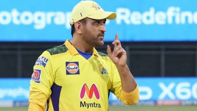 MS Dhoni Can Play For CSK In IPL 2025 But With Massive Pay Cut check new ipl rules Dhoni IPL CSK: போட்றா விசில, எட்றா மஞ்ச ஜெர்சிய..! ஐபிஎல் 2025-ல் தோனி சிஎஸ்கேவில் விளையாடுவது உறுதி - புது ரூல்ஸ்