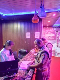 देहरादून पुलिस की अवैध स्पा सेंटरों के खिलाफ बड़ी कार्रवाई, 29 से वसूला गया जुर्माना, 5 महिलाओं को किया रेस्क्यू