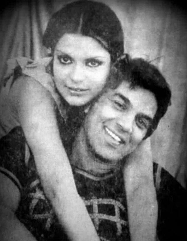 बता दें कि धर्मेंद्र हिंदी सिनेमा के वो एक्टर हैं. जो अपनी फिल्मों के साथ-साथ पर्सनल लाइफ को लेकर भी काफी चर्चा मे रहे हैं. क्योंकि एक्टर ने दो शादियां की थी.