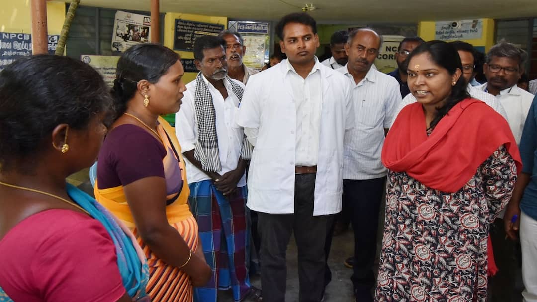 Thanjavur collector Priyanka Pankajam says 4,17,999 housewives have benefited makalir urimai thogai - TNN 4,17,999 குடும்பத்தலைவிகள் பயன் பெற்றுள்ளனர்... நிறைந்தது மனம் நிகழ்ச்சியில் தஞ்சை கலெக்டர் கூறியது எதற்காக?