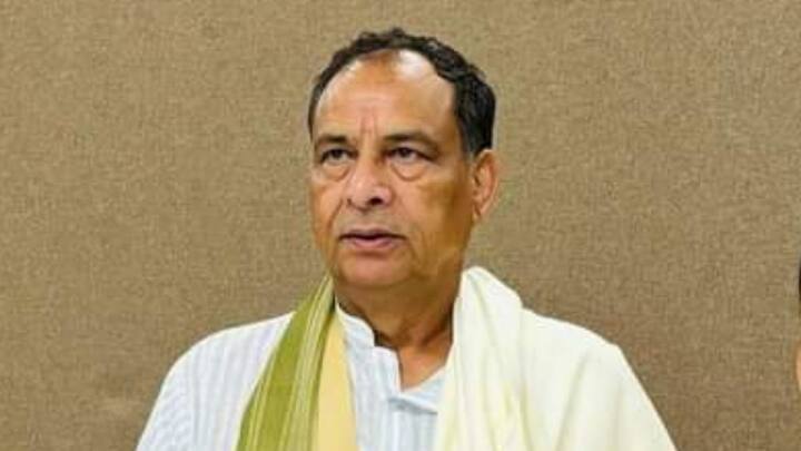 यह कार्रवाई हरियाणा बीजेपी के प्रदेश अध्यक्ष मोहनलाल बड़ौली ने की है. हरियाणा भाजपा की ओर से जारी पत्र में लिखा गया कि हरियाणा प्रदेश अध्यक्ष पंडित मोहनलाल बडोली द्वारा आजाद प्रत्याशी के तौर पर विधानसभा चुनाव लड़ रहे पार्टी के कार्यकर्ताओं को तुरंत प्रभाव से 6 वर्ष के लिए निष्कासित किया गया है.