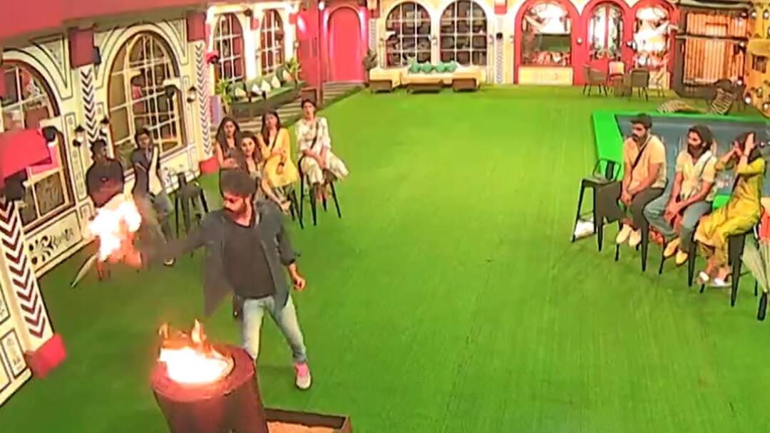 Bigg Boss 8 Telugu Day 29 Promo 2 Released 5th week nominations fight between Naga Nanikanta and Nikhil Maliyakkal Bigg Boss 8 Telugu Day 29 Promo: సత్తా లేదా? నిఖిల్, నైనికాను టార్గెట్ చేసిన హౌస్ మేట్స్... కోపంతో చేతులు కాల్చుకున్న ఆదిత్య ఓం