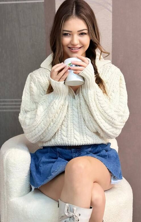 ਇਸ ਮਸ਼ਹੂਰ ਹਸਤੀ ਨੇ ਪੰਜਵੀਂ ਮੰਜ਼ਿਲ ਤੋਂ ਮਾਰੀ ਛਾਲ, ਇੰਟਰਨੈੱਟ 'ਤੇ ਮੱਚੀ ਤਰਥੱਲੀ