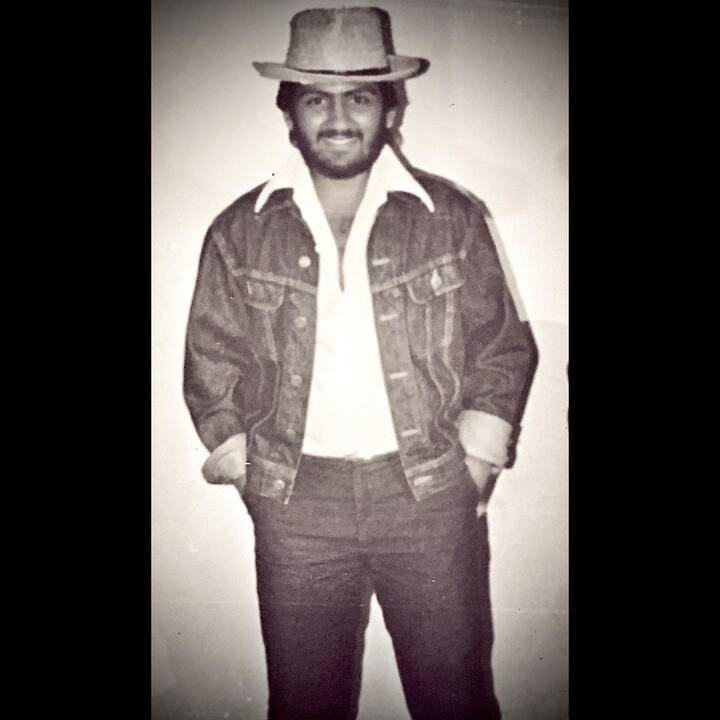 बहुत कम लोग जानते होंगे कि दिलीप जोशी ने अपना करियर टीवी शो ‘क्या बात है’ से शुरू किया था. फिर उन्होंने बड़े पर्दे का रुख किया. जहां वो ‘मैंने प्यार किया’ ‘हम आपके है कौन’, ‘फिर भी दिल है हिंदुस्तानी’, ‘हमराज’ और ‘दिल है तुम्हारा’ जैसी करीब 15 फिल्मों में नजर आए. लेकिन किसी भी फिल्म से एक्टर को खास पहचान नहीं मिली.