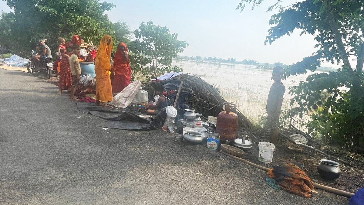 Bihar Flood News: दरभंगा में बाढ़ की तबाही के बीच 3 लोग लापता, कई गांवों का संपर्क जिला मुख्यालय से कटा