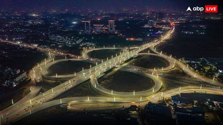 Dwarka Expressway to Become India First Free Flow Tolling System no Toll Plazas Toll Tax: द्वारका एक्सप्रेसवे पर नहीं होगा कोई टोल प्लाजा, देश में पहली बार होने जा रहा ऐसा