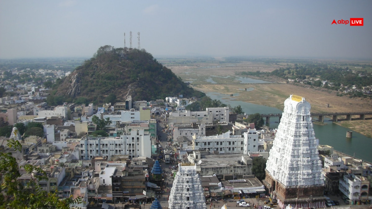 Surya Grahan: देश के इन मंदिरों में सूर्य ग्रहण के दौरान भी भगवान अपने भक्तों को दर्शन देते हैं