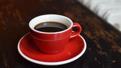 World Coffee Day 2024: সকাল সকাল কফি কাপে চুমুক, খালি পেটে পানে দূর হবে যে সমস্যাগুলি