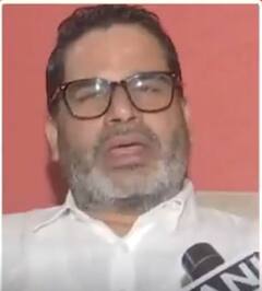 'PM Modi तीसरे टर्म में कमजोर पीएम हैं दिख रहा है'- Prashant Kishor | ABP Shorts