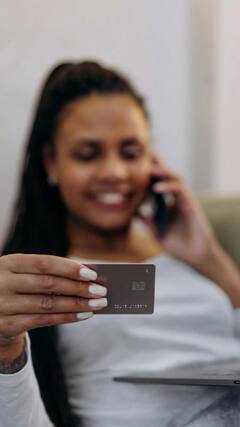 क्रेडिट कार्ड वापरतायं तर 'या' गोष्टी लक्षात ठेवा