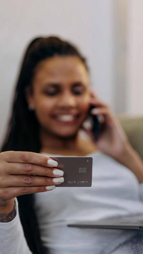 क्रेडिट कार्ड वापरतायं तर 'या' गोष्टी लक्षात ठेवा