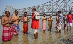 Mahalaya Astrology : পিতৃপক্ষের অবসানেই ঘুরবে ভাগ্য, ১২ রাশির কেমন কাটবে দেবীপক্ষের সূচনা?