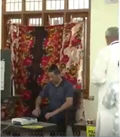 Jammu Kashmir Voting :जम्मू उत्तर सीट से BJP प्रत्याशी शाम लाल शर्मा ने डाला वोट | #shorts