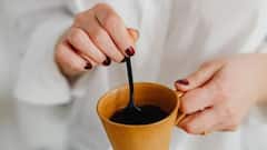 World Coffee Day 2024: সকাল সকাল কফি কাপে চুমুক, খালি পেটে পানে দূর হবে যে সমস্যাগুলি