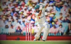 पाकिस्तान के पूर्व कप्तान ने की बाबर आजम को ड्रॉप करने की मांग, बोले- विराट से तुलना...